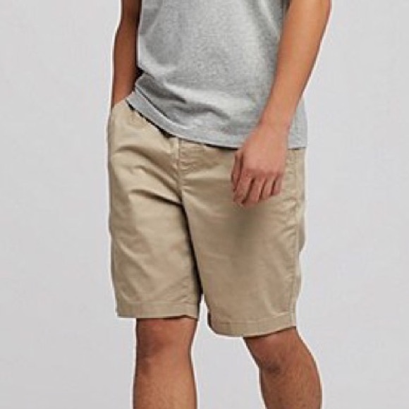 cargo shorts pockets